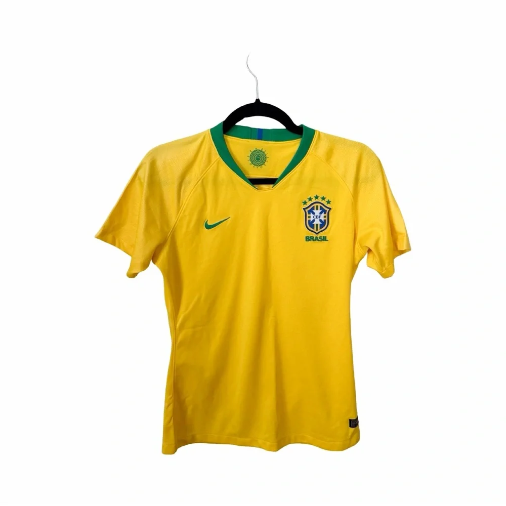 NIKE Women’s Brazil Soccer Yellow Jersey World Cup 2018 Sz M - Picture 2 of 6